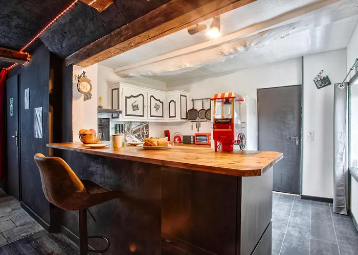 Cinéma - Salle Vidéo Projecteur - Netflix * Chicheboville